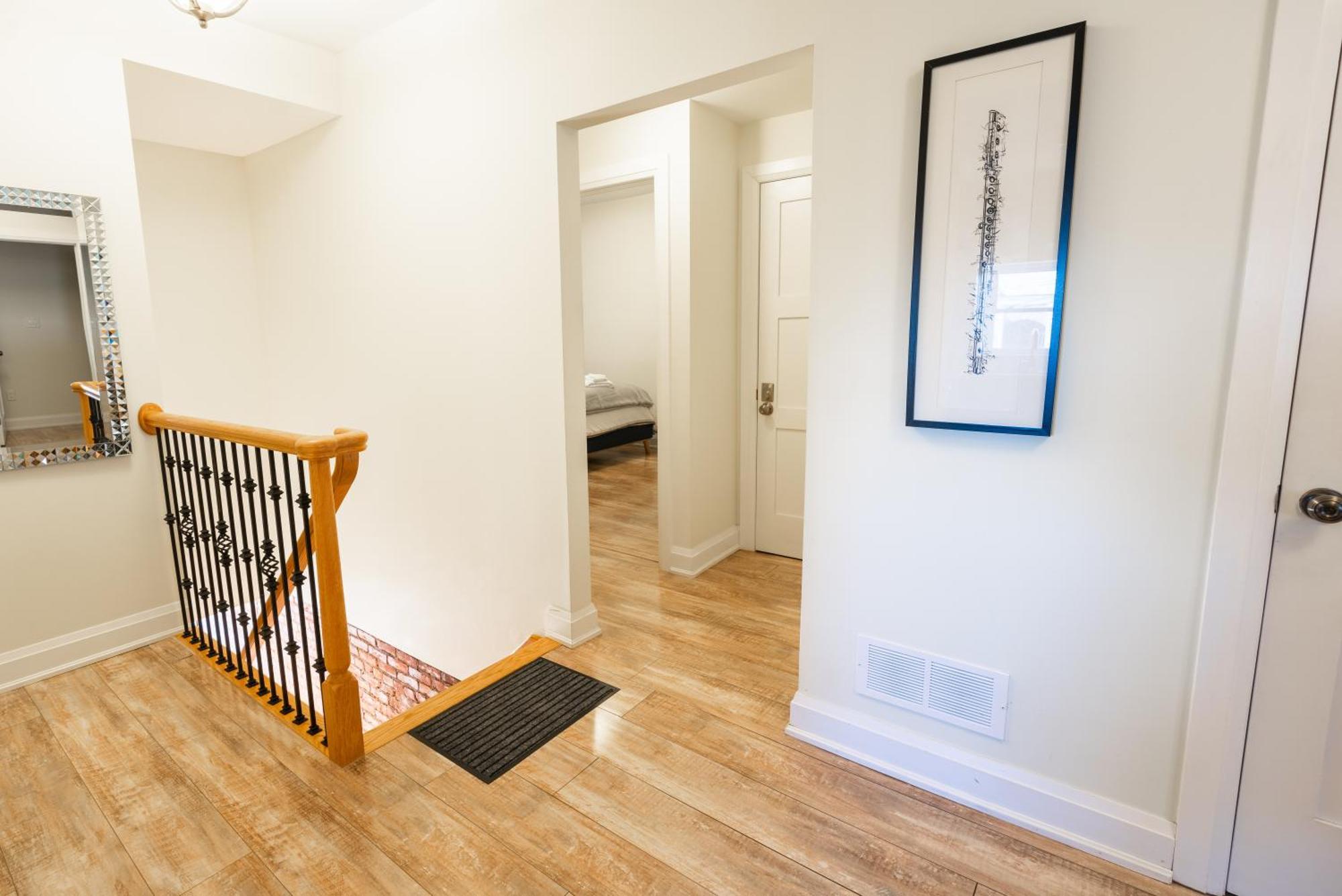 Spacious 3 Bedroom Apartment In Heart Of Niagara Thorold Eksteriør billede