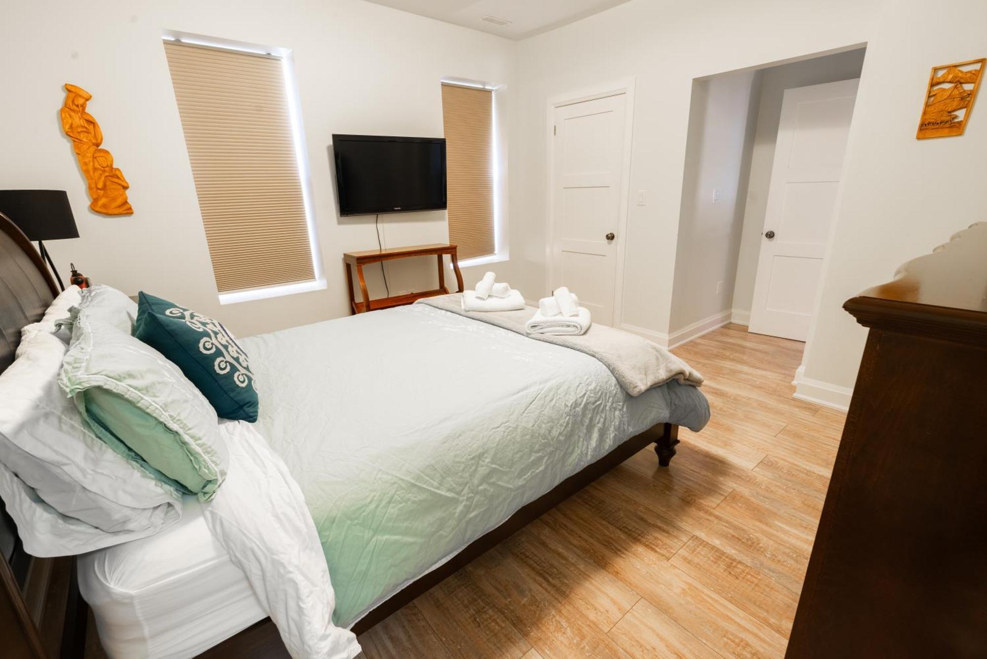 Spacious 3 Bedroom Apartment In Heart Of Niagara Thorold Eksteriør billede