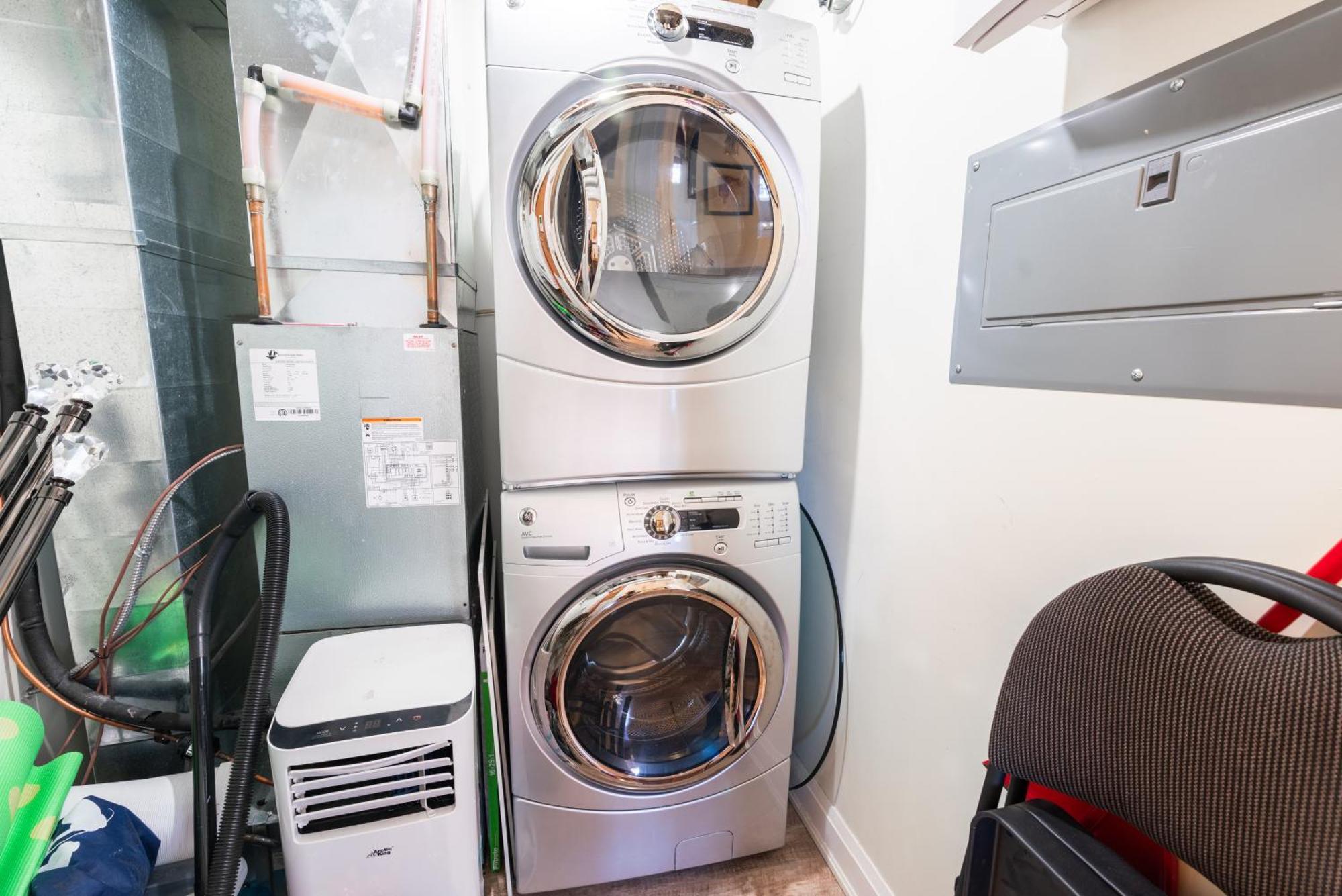 Spacious 3 Bedroom Apartment In Heart Of Niagara Thorold Eksteriør billede