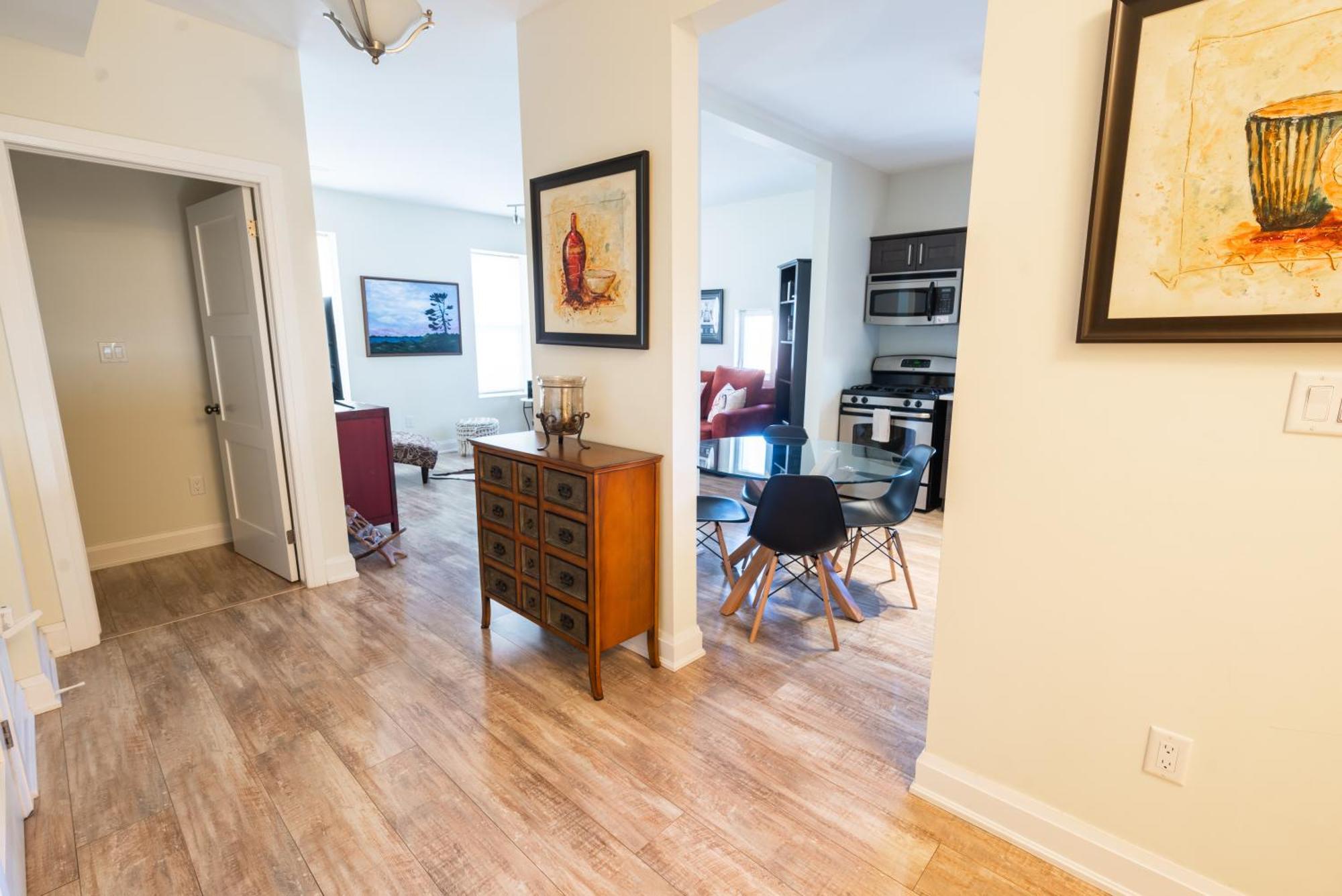 Spacious 3 Bedroom Apartment In Heart Of Niagara Thorold Eksteriør billede