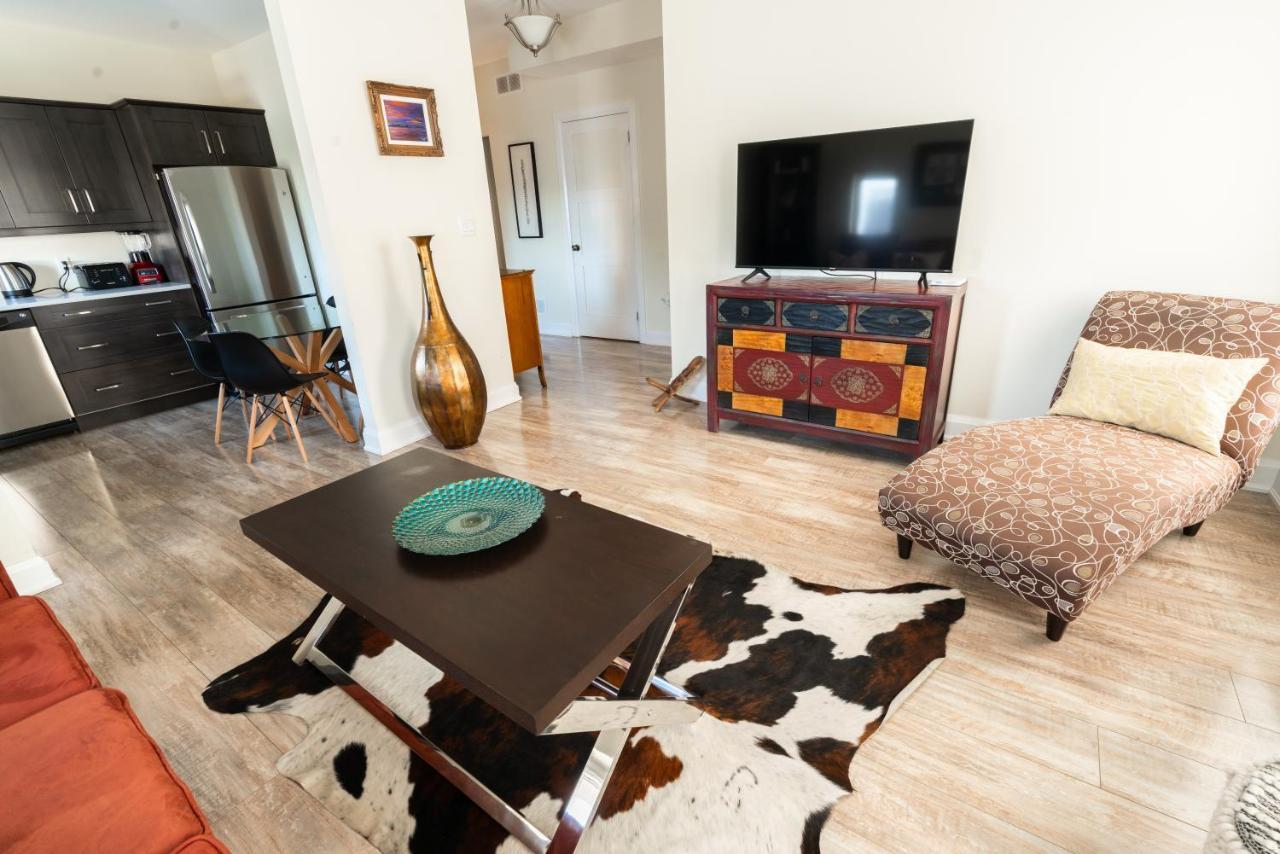 Spacious 3 Bedroom Apartment In Heart Of Niagara Thorold Eksteriør billede